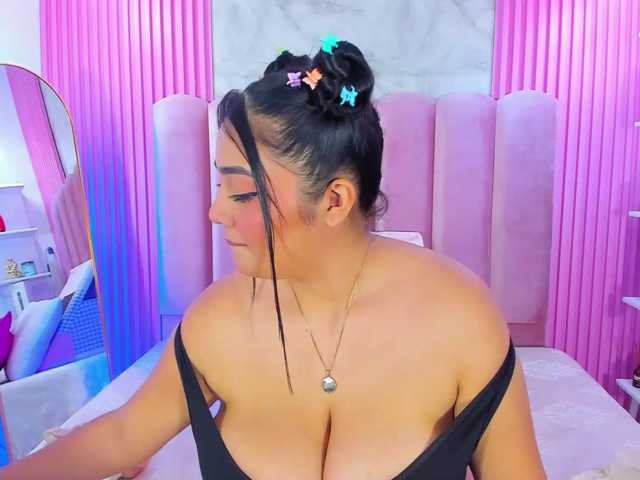 ArianaRougee live cam on BongaCams