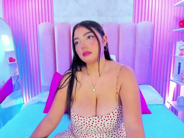 ArianaRougee live cam on BongaCams