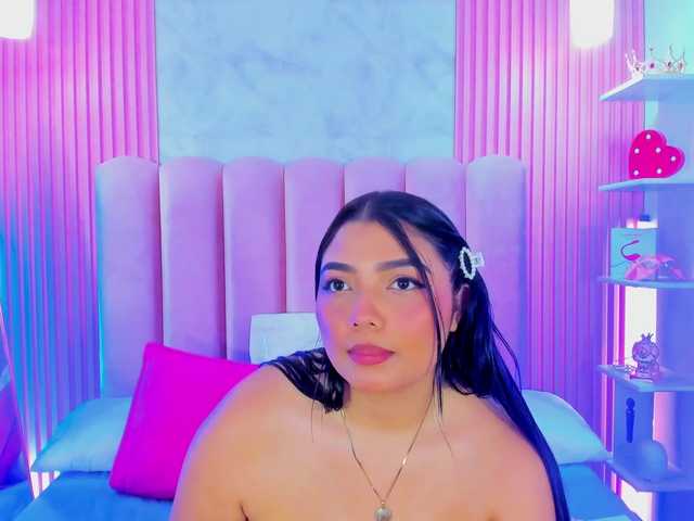 ArianaRougee live cam on BongaCams