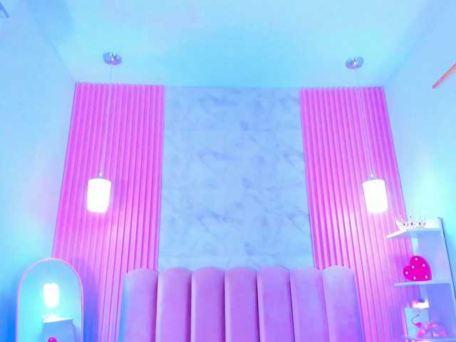 ArianaRougee live cam on BongaCams
