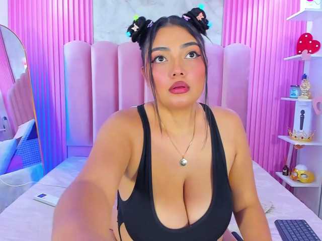 ArianaRougee live cam on BongaCams