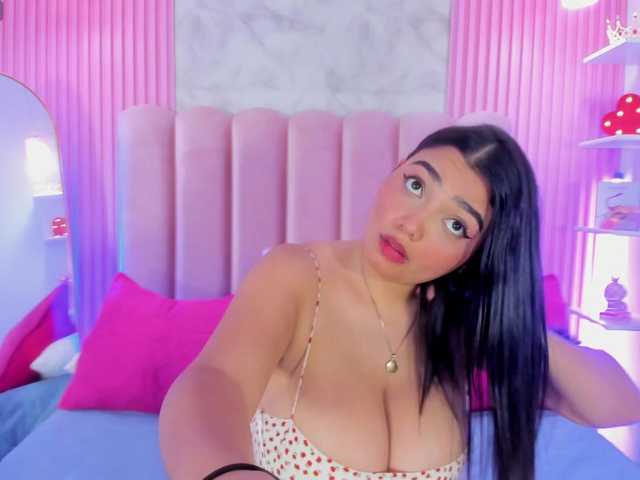 ArianaRougee live cam on BongaCams