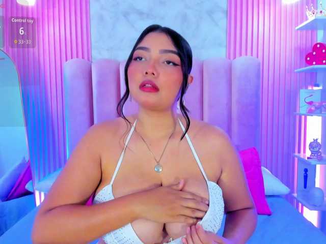 ArianaRougee live cam on BongaCams