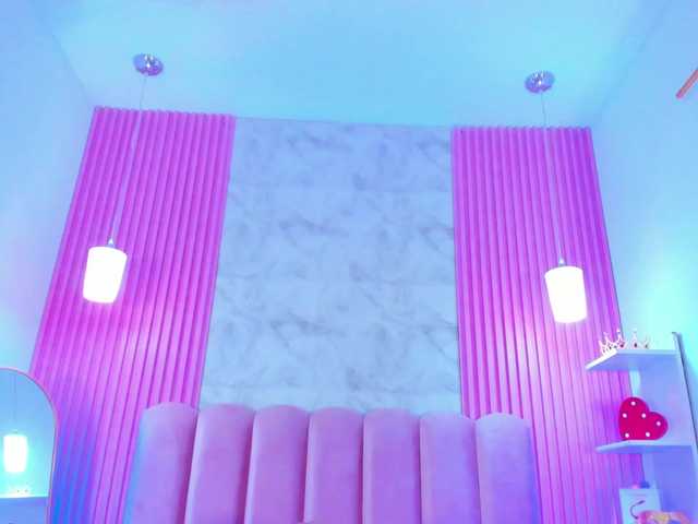 ArianaRougee live cam on BongaCams
