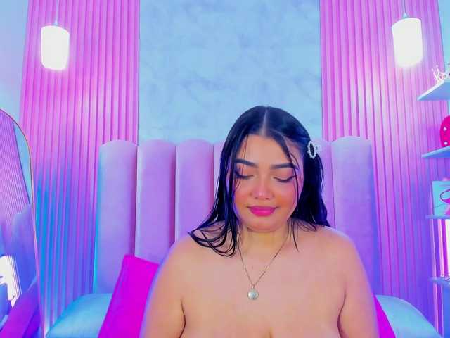 ArianaRougee live cam on BongaCams