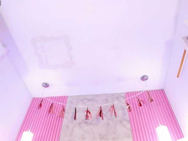 ArianaRougee live cam on BongaCams