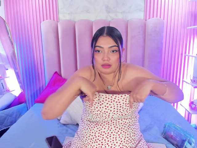 ArianaRougee — live female cam