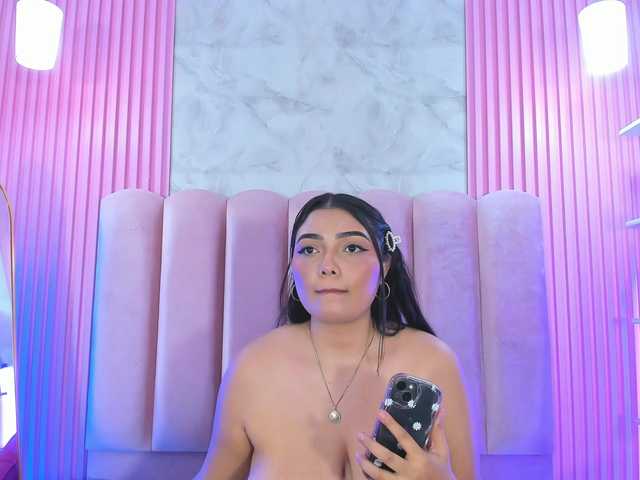 ArianaRougee live cam on BongaCams