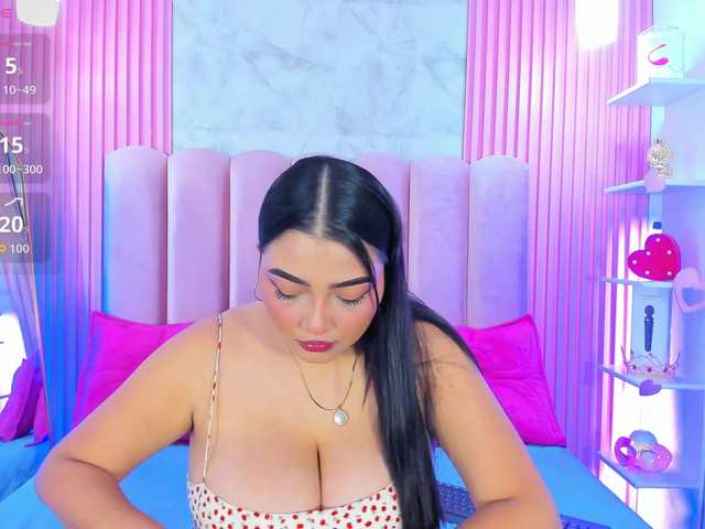 ArianaRougee live cam on BongaCams