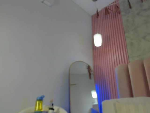 ArianaRougee live cam on BongaCams