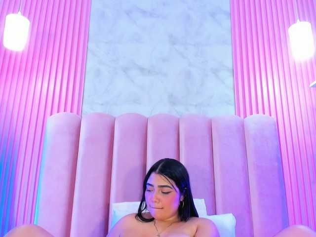 ArianaRougee live webcam show