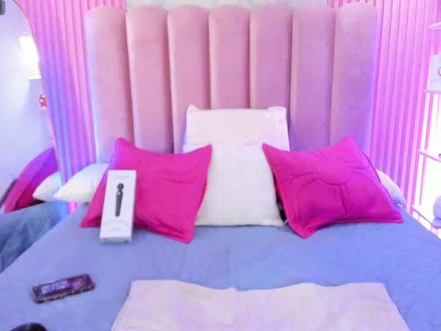 ArianaRougee live cam on BongaCams