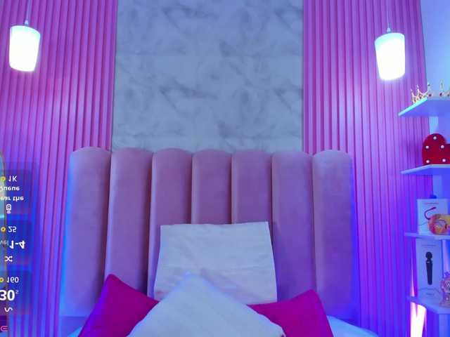 ArianaRougee live cam on BongaCams