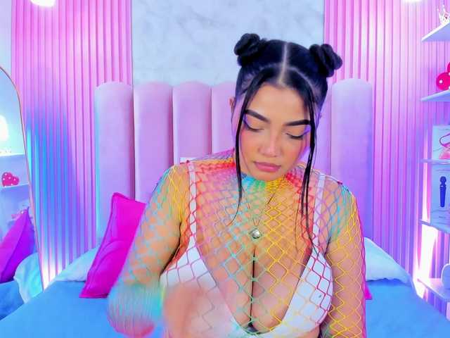 ArianaRougee live cam on BongaCams