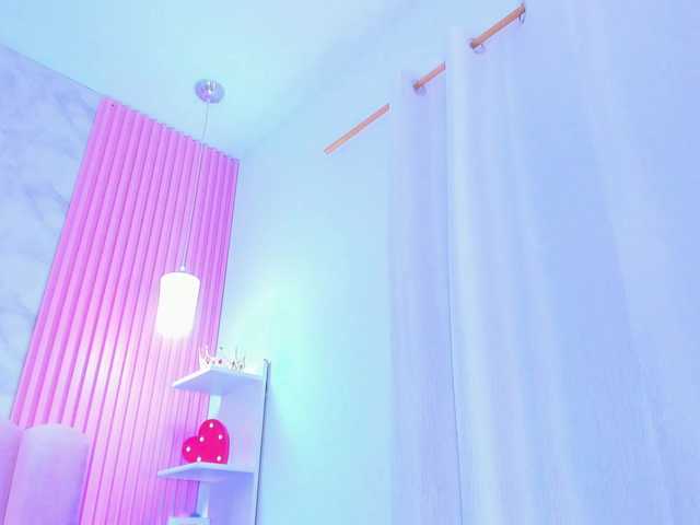 ArianaRougee live cam on BongaCams