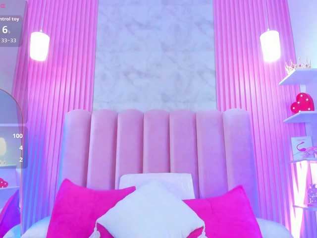 ArianaRougee live cam on BongaCams