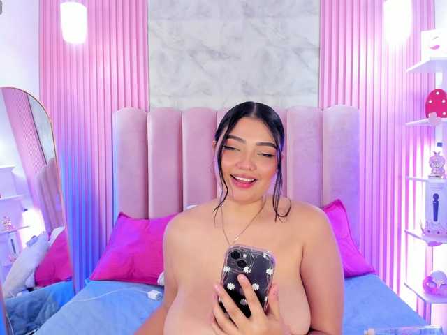 ArianaRougee — live female cam
