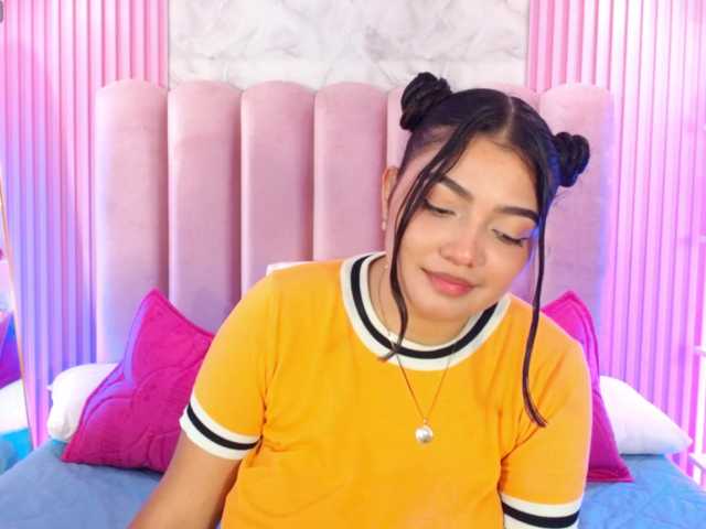 ArianaRougee live cam on BongaCams