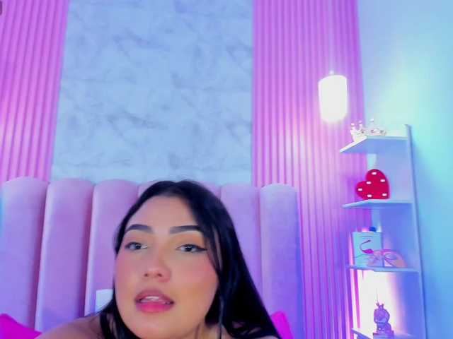 ArianaRougee live cam on BongaCams