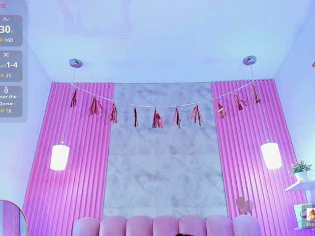 ArianaRougee live cam on BongaCams