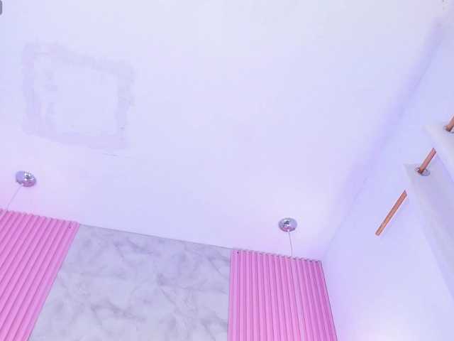 ArianaRougee live cam on BongaCams