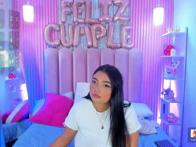 ArianaRougee live cam on BongaCams