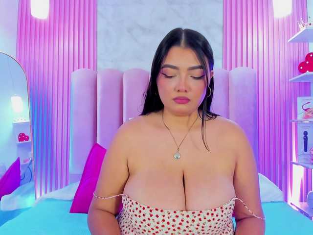 ArianaRougee live webcam show