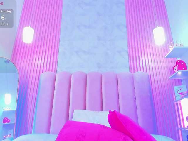 ArianaRougee live cam on BongaCams