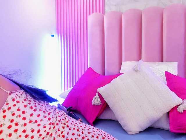 ArianaRougee live cam on BongaCams