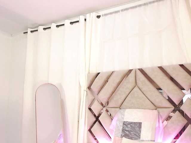 ArianaRougee live cam on BongaCams