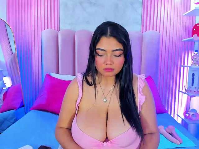 ArianaRougee live cam on BongaCams