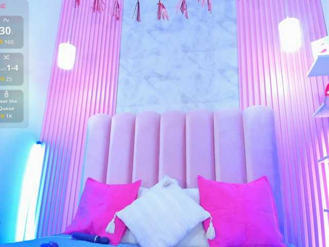 ArianaRougee live cam on BongaCams