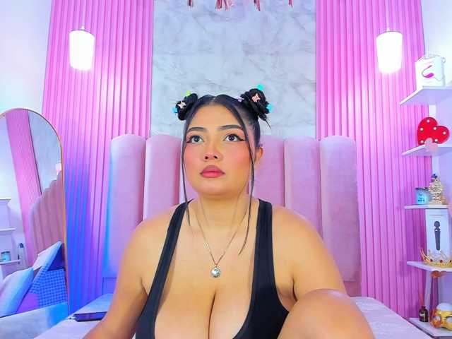 ArianaRougee live cam on BongaCams