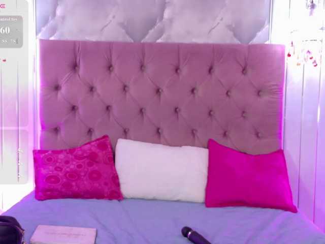 ArianaRougee live cam on BongaCams