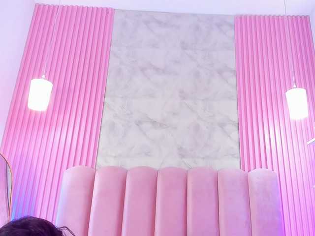 ArianaRougee live cam on BongaCams