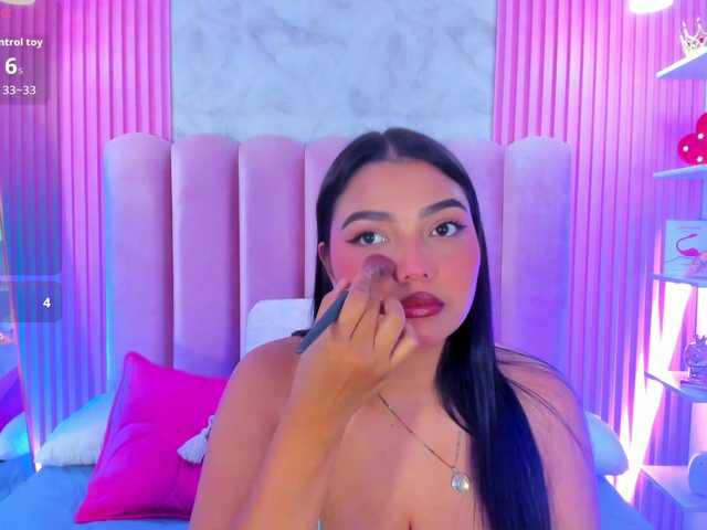 ArianaRougee live cam on BongaCams