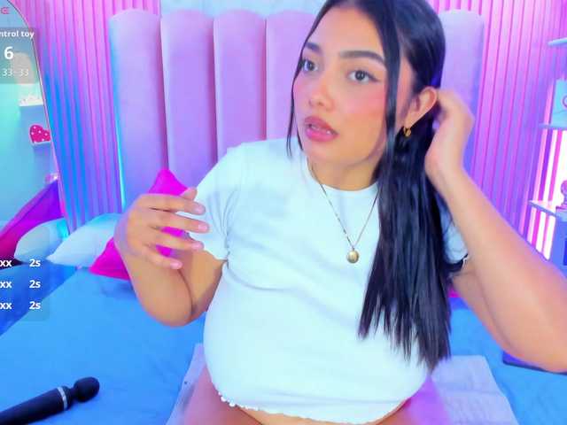 ArianaRougee live cam on BongaCams
