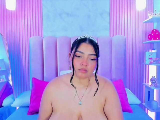 ArianaRougee live cam on BongaCams