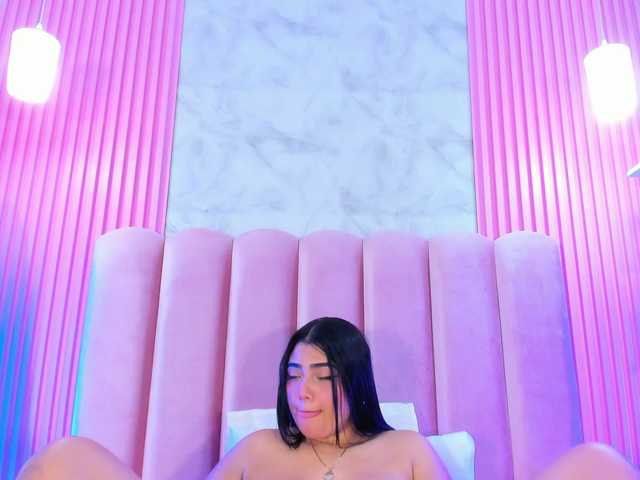 ArianaRougee live webcam show