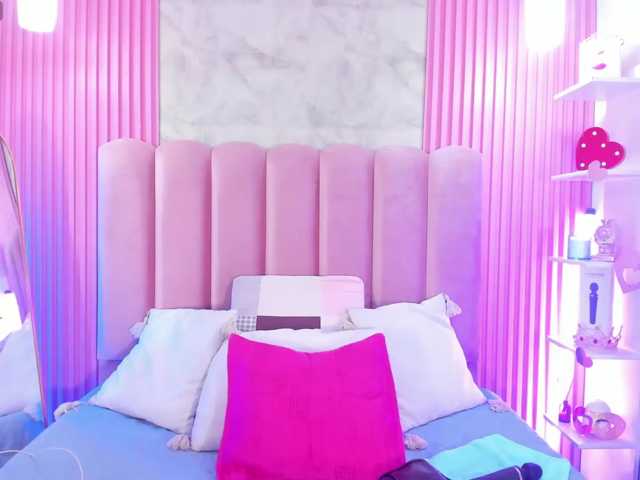 ArianaRougee live cam on BongaCams