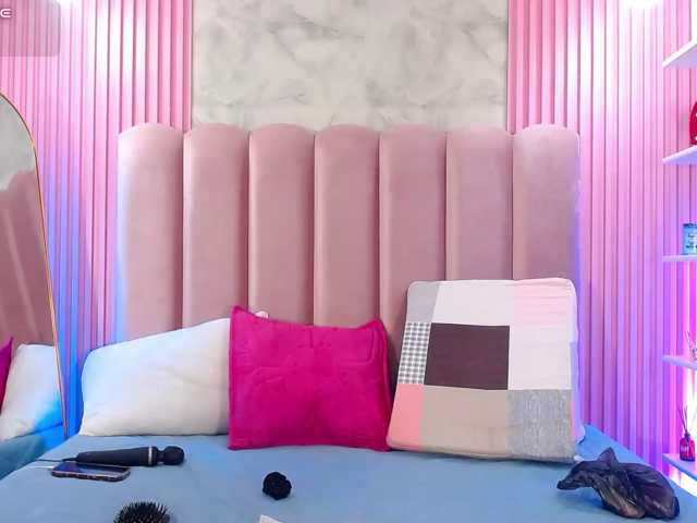 ArianaRougee live cam on BongaCams