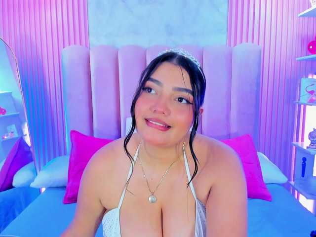 ArianaRougee live cam on BongaCams