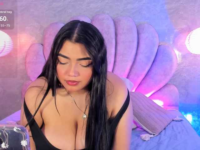 ArianaRougee live cam on BongaCams