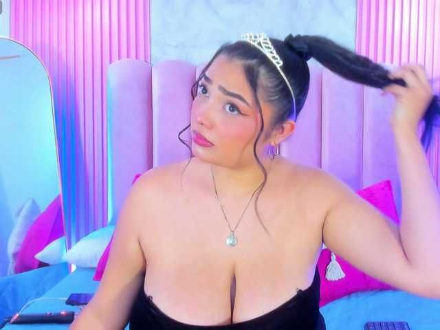ArianaRougee live cam on BongaCams