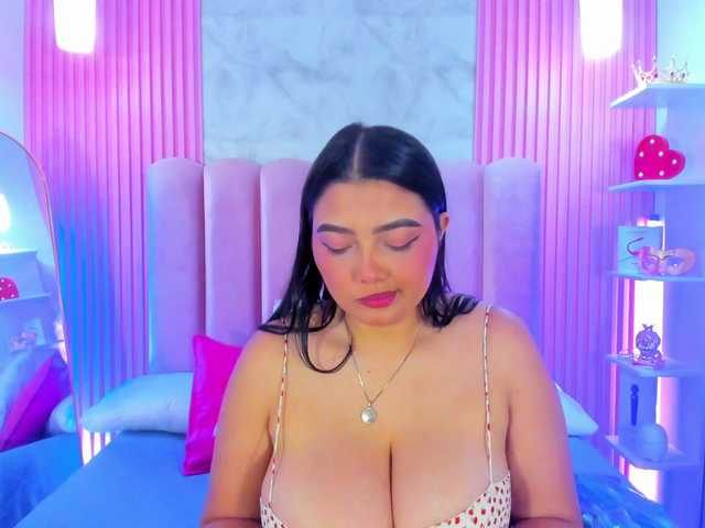 ArianaRougee live cam on BongaCams