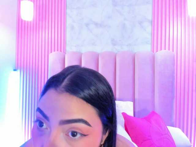 ArianaRougee live cam on BongaCams