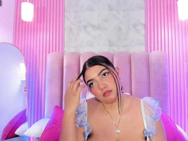 ArianaRougee live cam on BongaCams