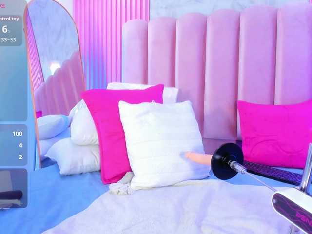 ArianaRougee live cam on BongaCams