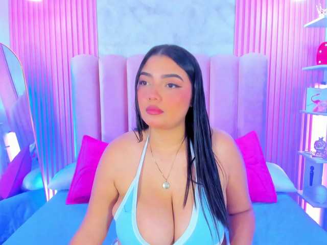 ArianaRougee live cam on BongaCams