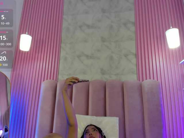 ArianaRougee live cam on BongaCams